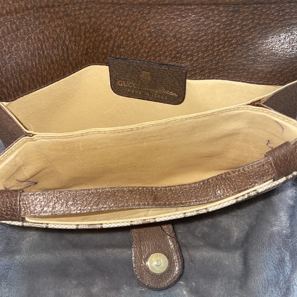 🤎Vintage GUCCI Crossbody🤎 - Picture 5 of 8